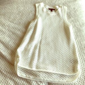 Banana republic white sweater tank top size S